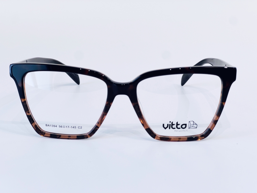 Armação Unissex Vitta Pantos: Estilo Retrô e Intelectual 4